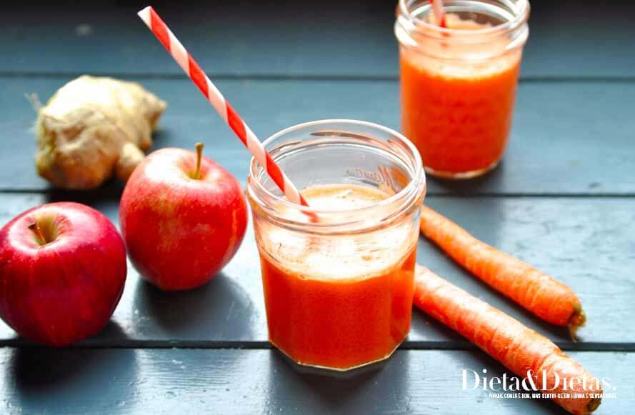 Suco Detox com cenoura e maçã
